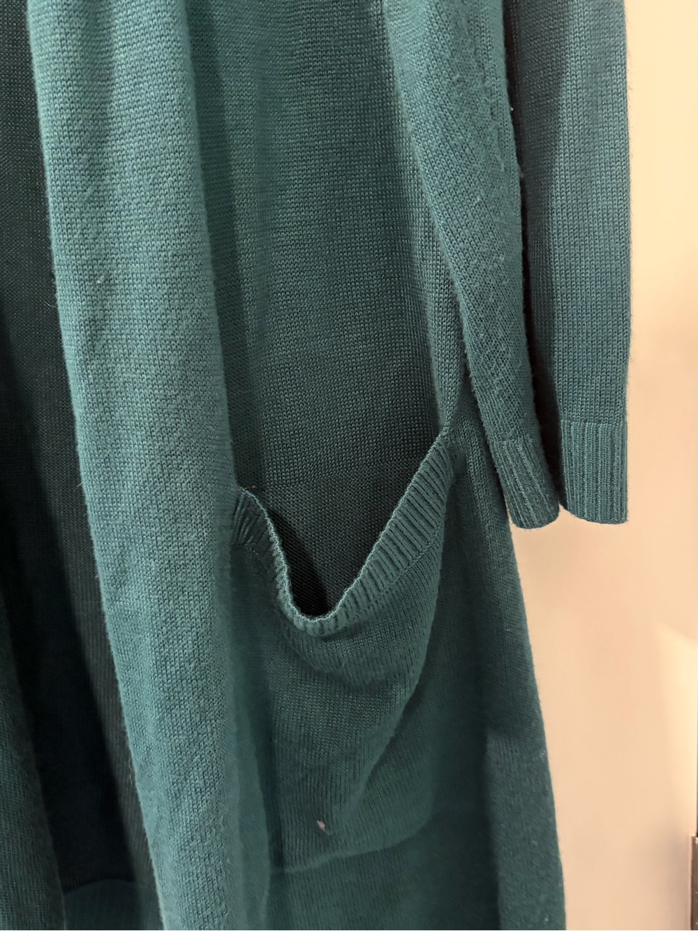 3/$20 Torrid Teal Open-Front Long Cardigan with Pockets and Hood - Picture 4 of 6